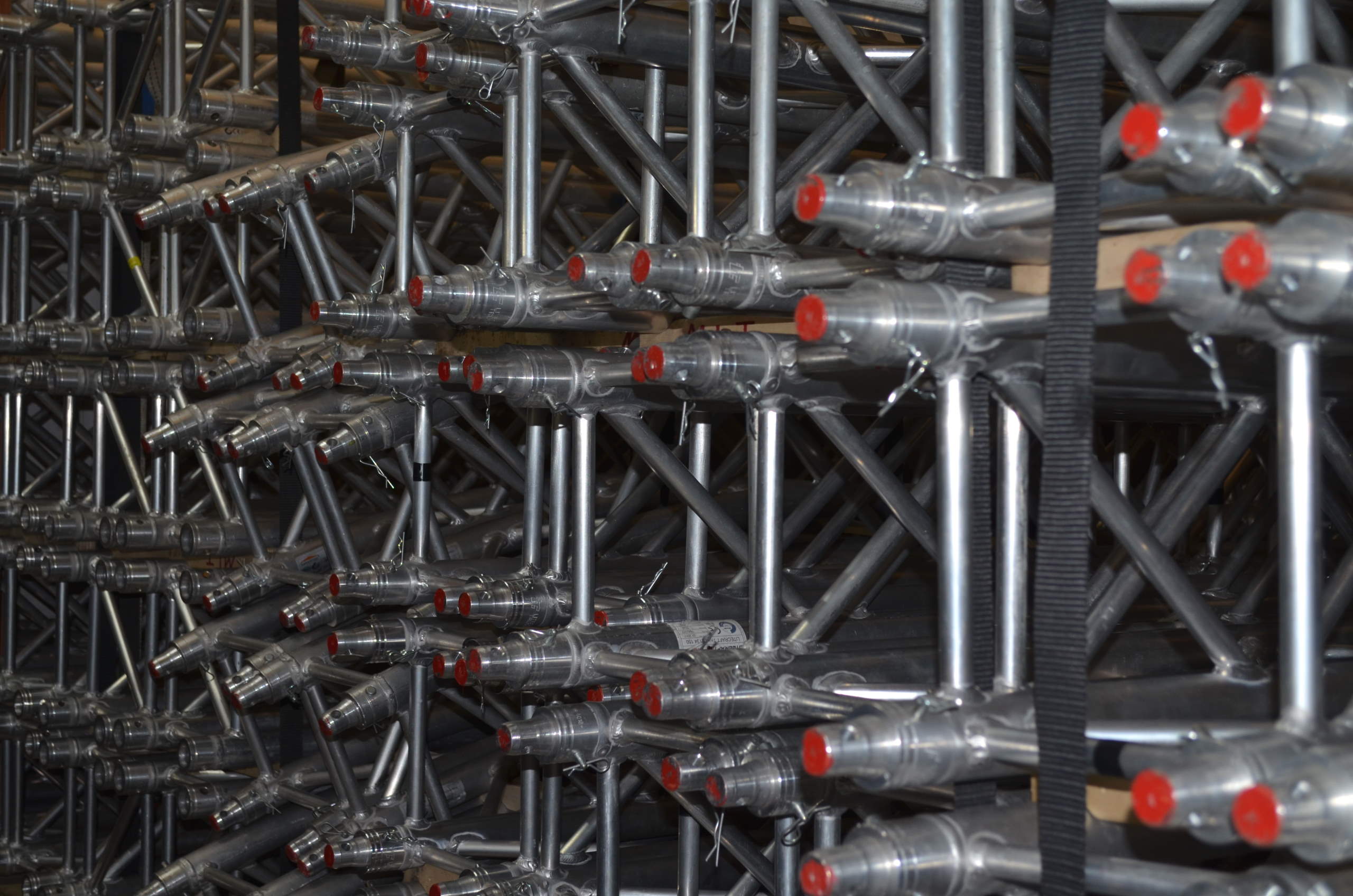 Traversensystem für Rigging, Bühnenbau und technische Installationen